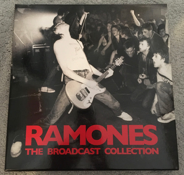RAMONES-IT'S ALIVE (BOX)