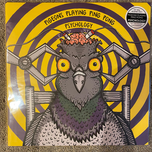 PIGEONS PLAYING PING PONG - PSYCHOLOGY